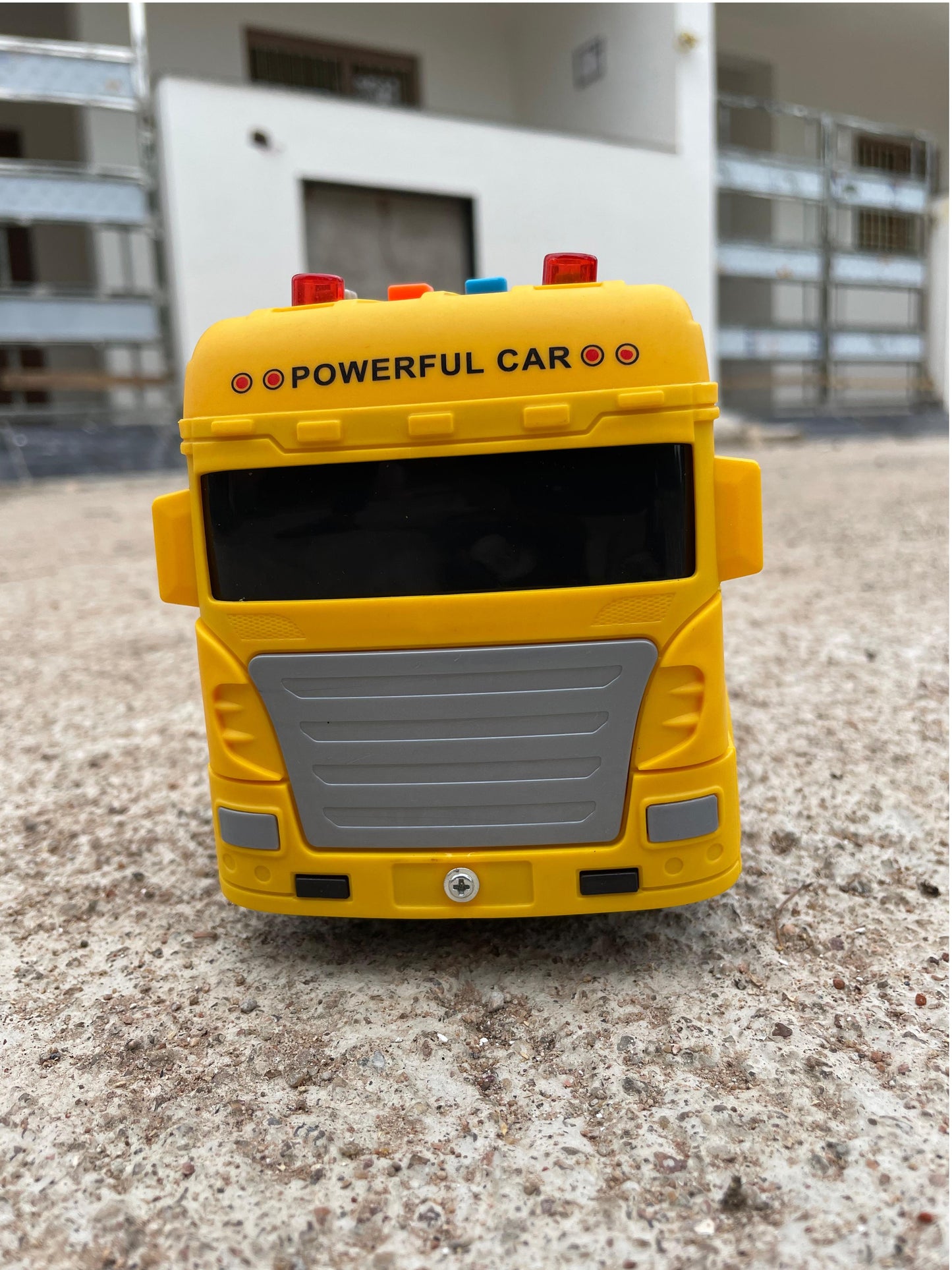Big Truck 1:16 Scale RC Truck Spray All Terrain Stunt Car Power