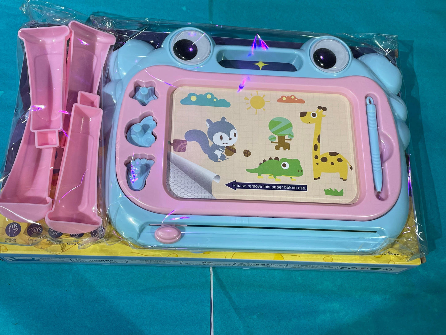 Magnetic Drawing Board Toys Creative Doodle Coloring - Kids Activity