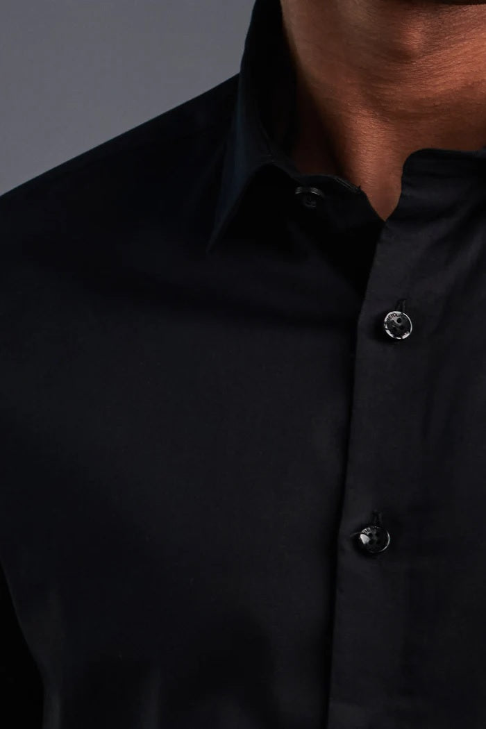 Black Classic Shirt For the moments when first impressions matter and so do lasting ones.