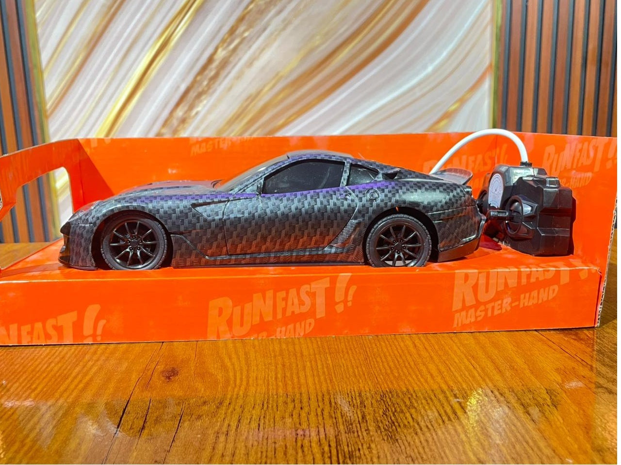 Run fast master mind  Remote Control Toy Car Electric Chargeable 3d Lightning