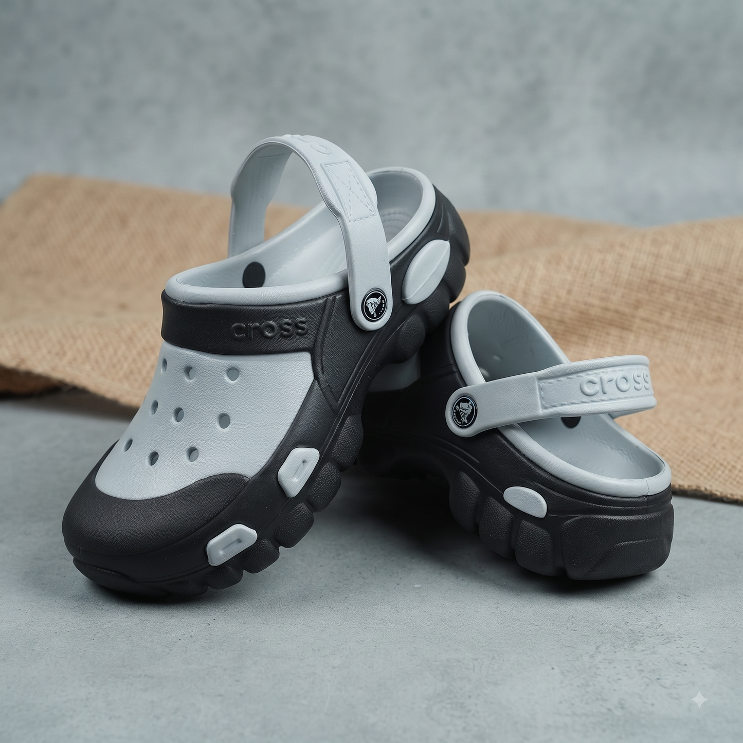 Yuvva Luxury Dual-Tone Sporty Clogs with Convertible Heel Strap